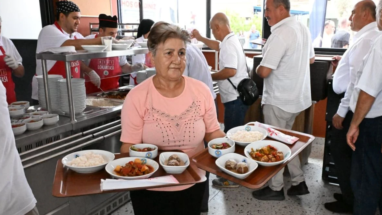 Manisa Büyükşehir, Alaşehir'de Kent Lokantası ve Halk Mandıra'yı açtı!