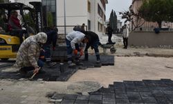 Yunusemre Belediyesinden bozulan yollara neşter!