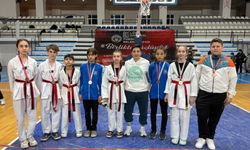 Yunusemreli Tekvandocular'dan Turgutlu'da madalya