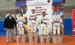 Manisa 45 Spor Kulübü judo takımı Türkiye Şampiyonasında göz doldurdu