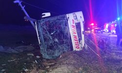 Van'da yolcu otobüsü devrildi... Çok sayıda yaralı var