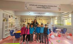 8 Yılda 19 Kütüphane! Manisalı öğretmen kitap sevgisiyle Türkiye'yi geziyor