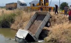 Manisa'da feci kaza... 3 yaralı!