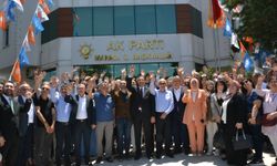 Ak Parti Manisa teşkilatı bayramlaştı