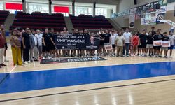Manisa BBSK basketbol takımları basketbol gençlik kupası ege bölge şampiyonası için Uşak’ta
