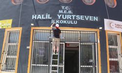 Okullarını güzelleştirmek için el ele verdiler!