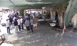 Manisa'da kahvehanede otururken kalp krizi geçiren adam öldü