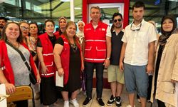 Türk Kızılay Manisa'dan vatandaşlara bin kişilik aşure ikramı!