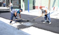 Altyapısı tamamlanan mahallelerde asfalt çalışmaları devam ediyor