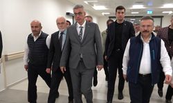 Bakan Memişoğlu'ndan, Eskişehir'de tedavi gören yaralı orman işçisine ziyaret!