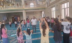 Manisa'da kur'an kursu öğrencileri çocuk şenliğinde eğlendi