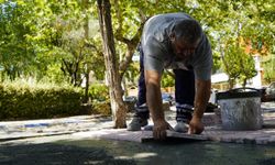 Yunusemre Belediyesinden bozulan yollara neşter!