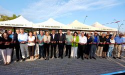 Dikili’de Ferdi Zeyrek parkı açıldı