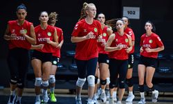 Manisa BBSK Kadın Voleybol takımı yeni sezonda Vestel ile sahada