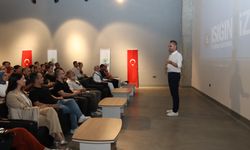“Işığın İzi” Manisa Müzesi’nde fotoğraf tutkunlarıyla buluştu