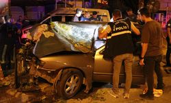 Doğum günü kutlamasından dönen araç 2 gence mezar oldu