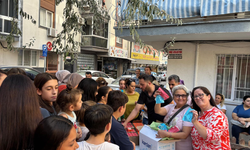 Manisa'da 30 Ağustos coşkusu: Tevfikiye Mahallesi'nde çocuklar Zafer Bayramı'nı kutladı!