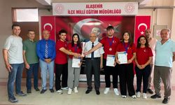 Alaşehir'de şampiyonlar alkışlarla karşılandı