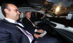 Cumhurbaşkanı Erdoğan’a, TOGG’un yeni modeli T10F hediye edildi