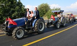 Başkan Dutlulu Ilgın Mahallesi’nde traktör konvoyu ile karşılandı