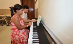 Müzik tutkusunu hayata geçirmek isteyen Manisalı vatandaşlar oraya gidiyor!