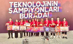 Manisa'da yılın öğretmeni ve ekibi 2025 TEKNOFEST'in gözdesi oldu