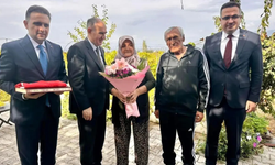 Vali Özkan'dan şehit ailesine anlamlı ziyaret