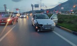 Manisa Kırkağaç’ta motosiklete çarpan otomobil sürücüsü kaçtı: 1 Yaralı