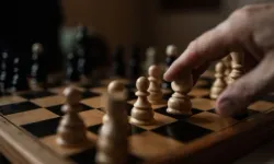 Manisa Meslek Lisesi’nde yeni skandal: “Satranç Şeytan icadı” denilerek yasaklandı