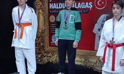 Sarıgöllü karateci Mehmet Sarıtaş’tan gümüş madalya