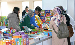 Kitap severler fuarda buluştu