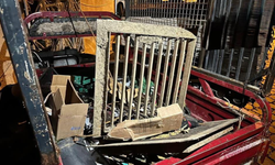 Turgutlu’da yağmur suyu mazgallarını çalan 2 şüpheli yakalandı