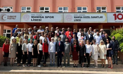 Öğretmenler Günü'nde öğretmenlerden Türk Müziği konseri