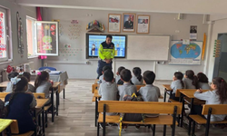 Sarıgöl’de jandarma, öğrencilere trafik bilinci aşıladı