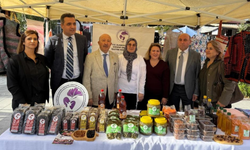 Sarıgöllü kadın girişimcilerden büyük ilgi gören el emeği sergisi