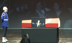 Sevenleri Muazzez Abacı'ya AKM'de veda etti