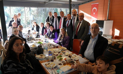 Başkan Balaban, 24 Kasım’da öğretmenleri yalnız bırakmadı