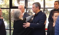 Özgür Özel, Gülşah Durbay’ın 3'üncü gün taziyesinde ailesini yalnız bırakmadı