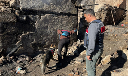 Gördes’te gece yarısı yangın faciası: 1 ölü, 2 yaralı