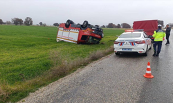 Kula’da yangın desteğine giden itfaiye aracı takla attı: 1 yaralı