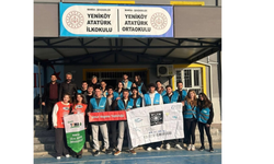 MCBÜ'lü gençlerden renkli dokunuş