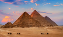 Piramitlerin yakınında gizemli keşif: Yer altında ‘anomali’ tespit edildi