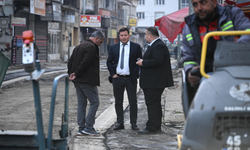 Salihli Belediyesi’nden Gaziler Mahallesi’ne yeni asfalt