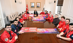 Vali Özkan, TEKNOFEST takımını tebrik etti