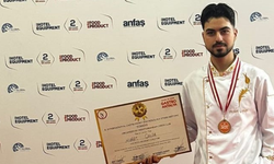 Manisalı Şef Murat Çakar, Antalya’dan iki madalya ile döndü