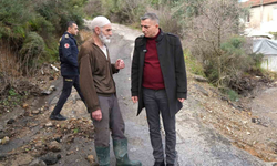 Başkan Şimşek, yağıştan etkilenen mahallelerde incelemelerde bulundu