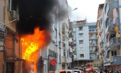 Manisa’da internet kafede yangın paniği: Alevler apartmana ulaştı