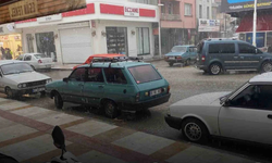 Manisa'da dolu yağışı ilçede yaşamı olumsuz etkiledi
