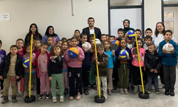 Sarıgöl İlkokullarına spor malzemesi desteği