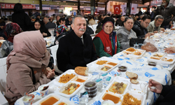 Başkan Balaban Karaköy'de vatandaşla iftar sofrasında buluştu